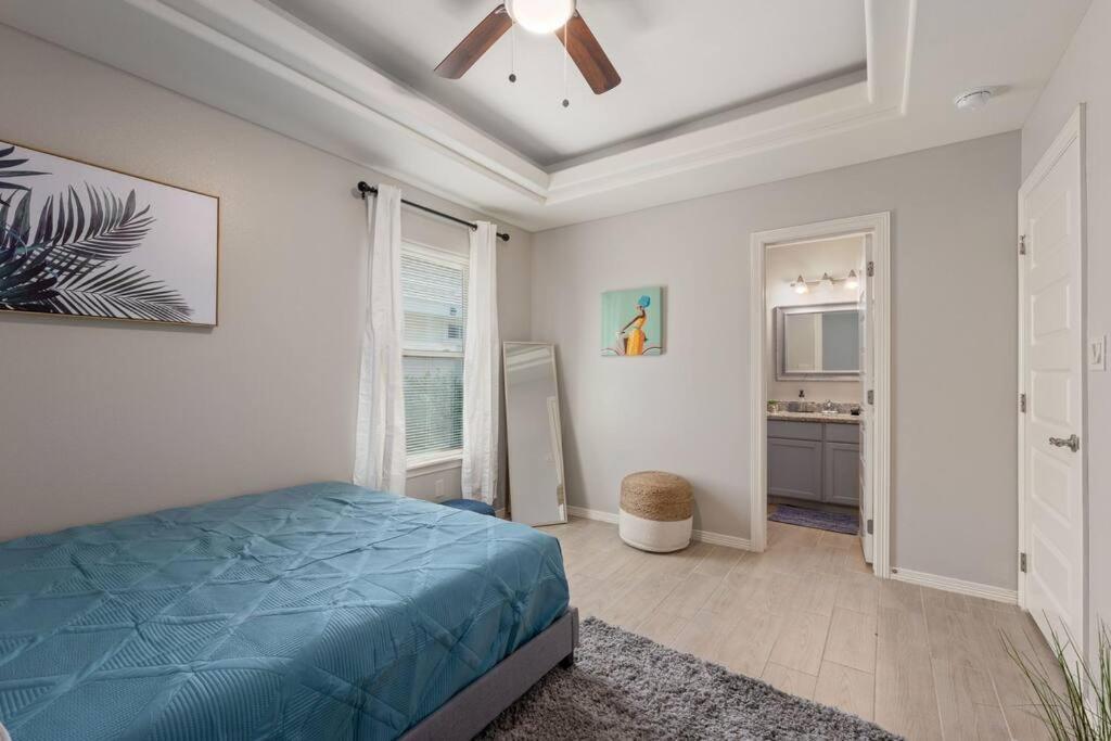Cozy 3 Bed 2 Bath Apartment, Near Shopping Plazas, Expressway And Free Parking Edinburg Exterior foto